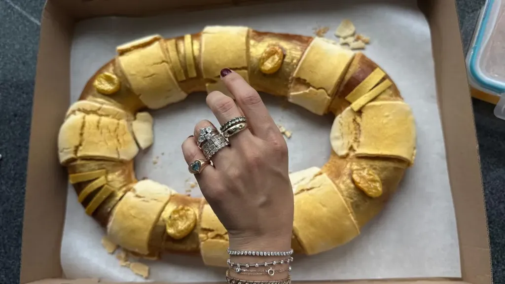 ROSCA REYES ARIELA´Z